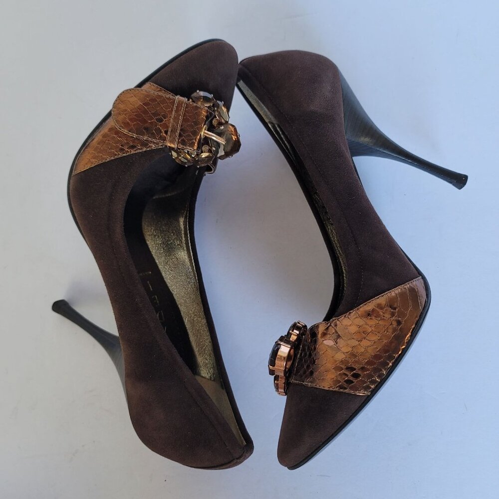 Casadei Suede Heels Pumps Embellished With Stones & Buckle Detail. Size 8 - Picture 7 of 12
